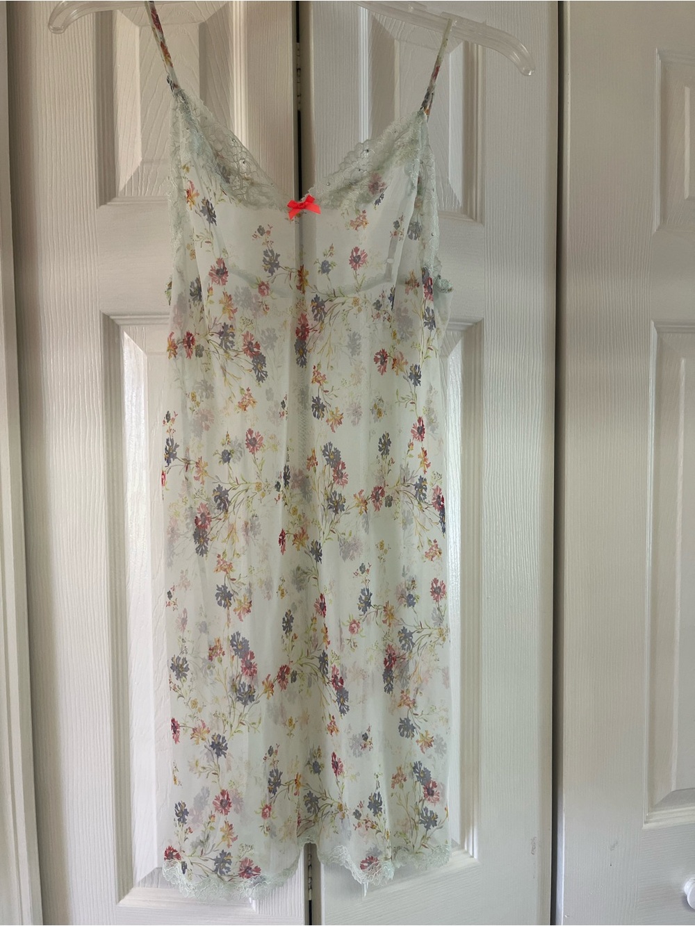 VINTAGE Y2K Victoria's Secret Mint Green Floral Lace Slip